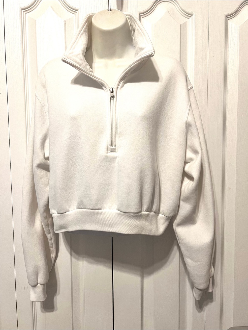 Hollister White Quarter-Zip Cropped Pullover Sweatshirt/Jacket-Small-Comfy Soft